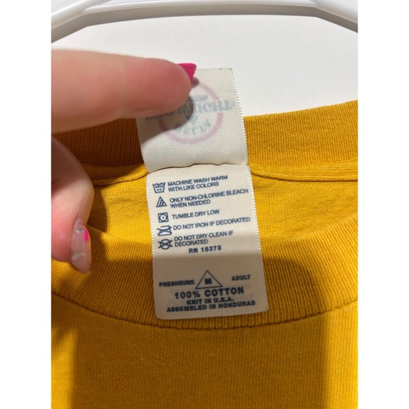 Delta Pro Weight Men Size M Short Sleeve Yellow Iowa Hawkeyes Shirt Piling Hole - Picture 7 of 7